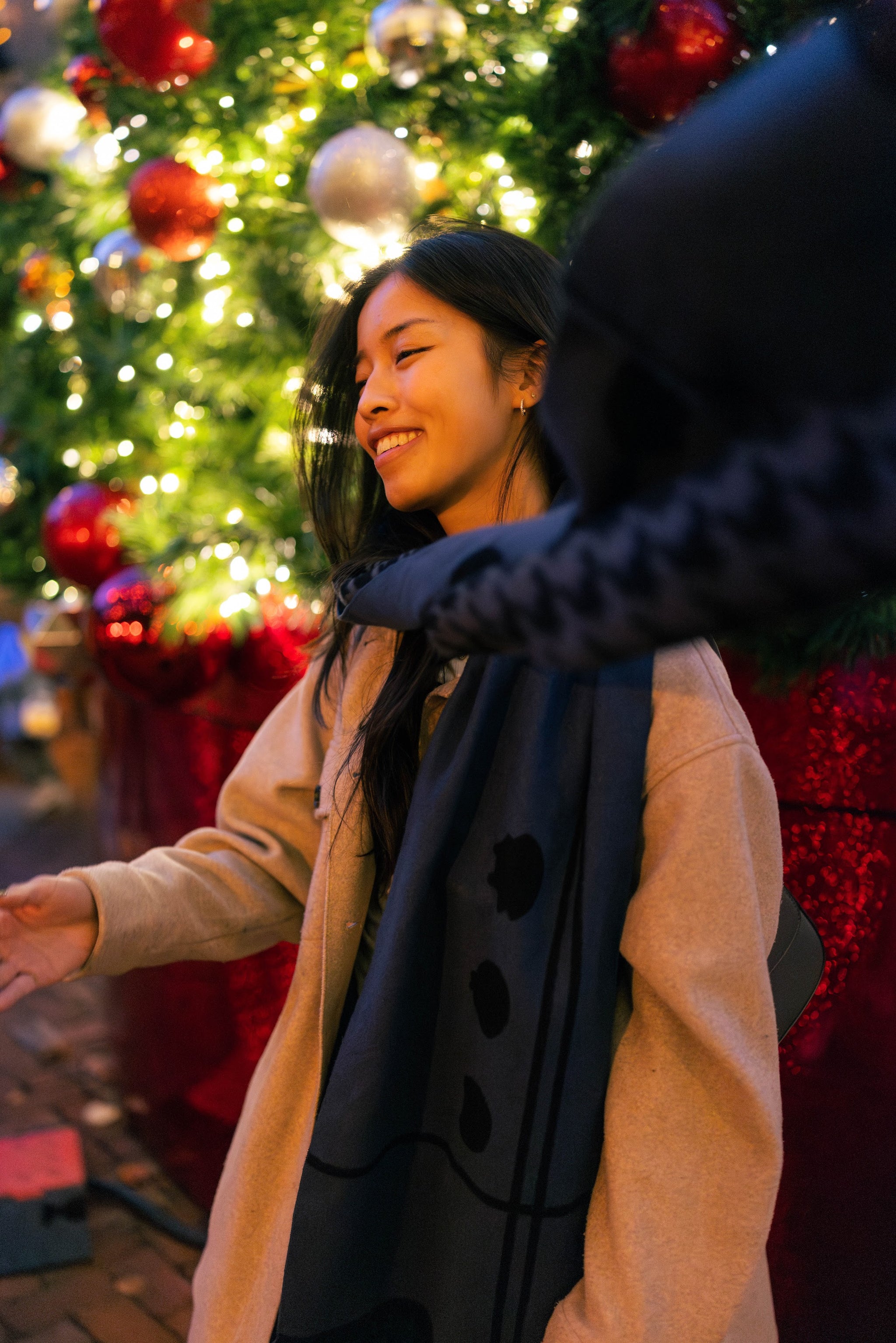 Elegant Soft Viscose Scarf – Lightweight Wrap for Casual or Formal Wear | Notebeans Stationery